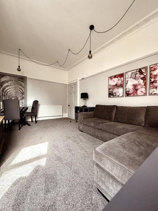 The Retreat - Large Luxury Apartment, Two Mins From Beach Bournemouth Exterior foto